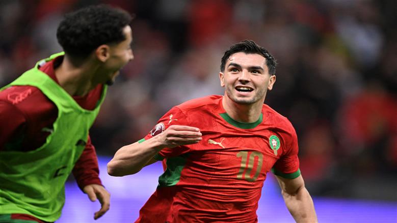 قناة مفتوحة تنقل مباراة المغرب واسكتلندا في كأس العالم.. «هتشوفها ببلاش»