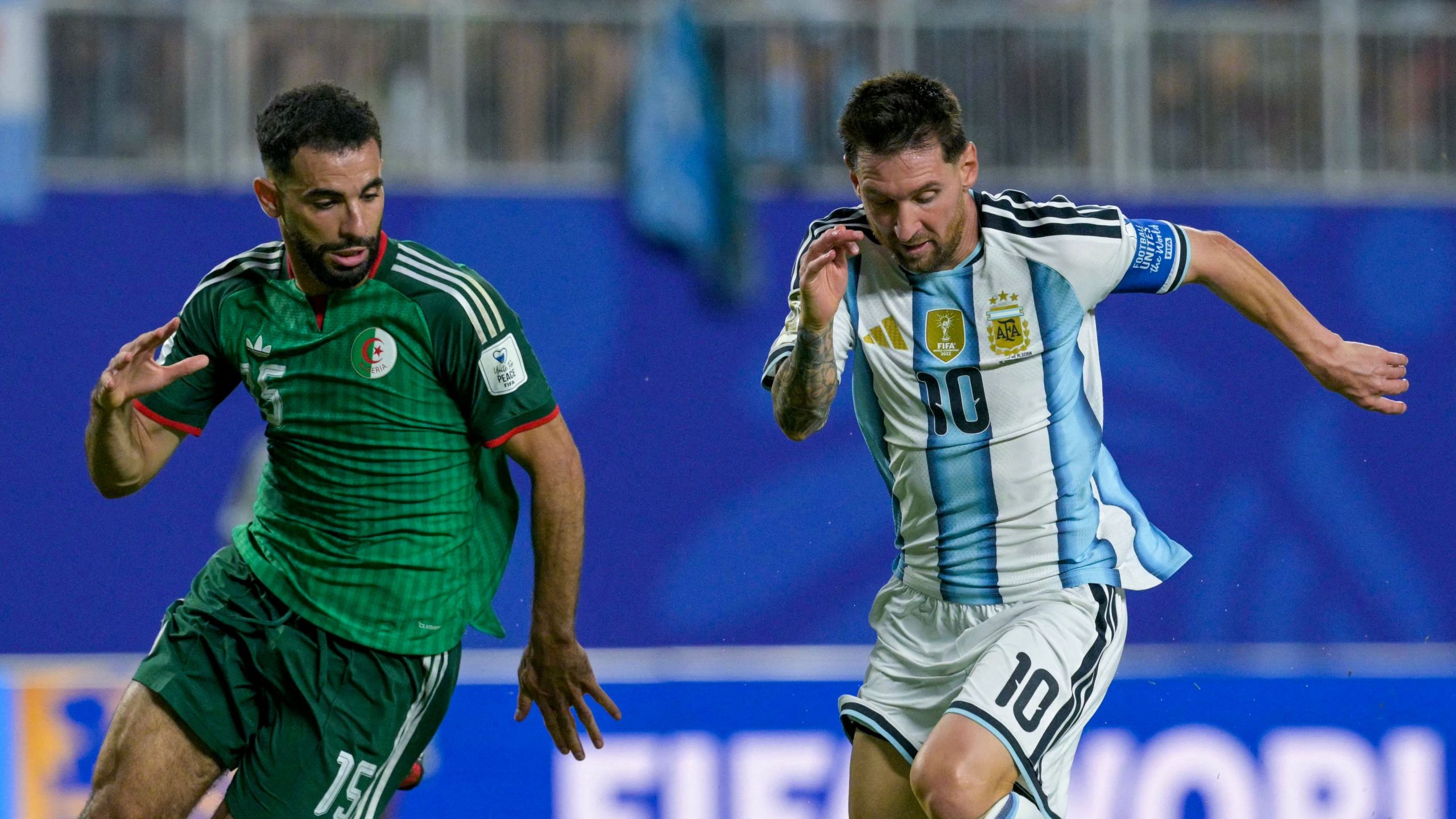 “منتخبنا تضرر”.. الاتحاد الجزائري يقدم شكوى إلى “فيفا” بسبب ليونيل ميسي